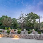 Merli Kokkinion