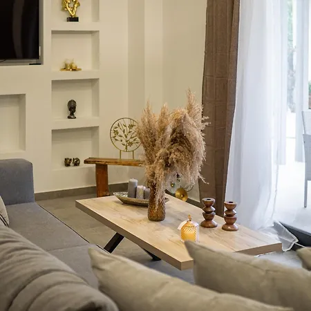 Vila Merli Kokkínion