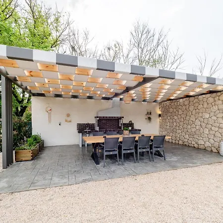 Merli Villa *